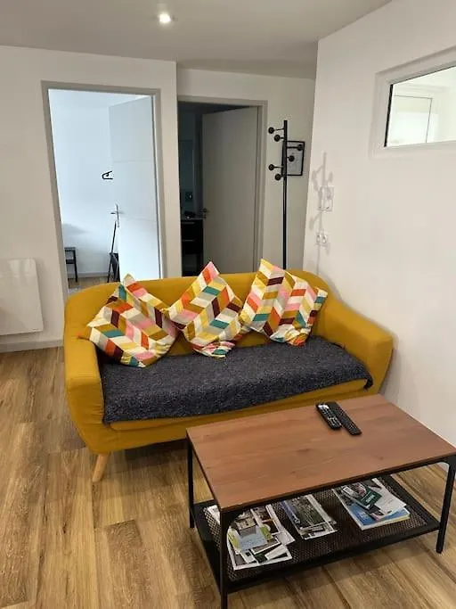 Joli Loft Apartment Ploermel