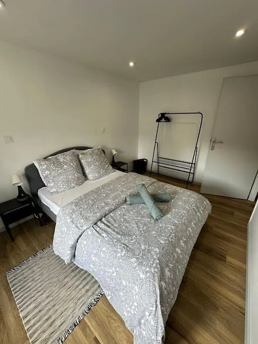 Joli Loft Apartment Ploermel 0*,