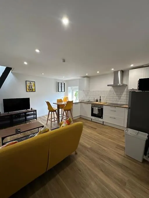 Joli Loft Apartment Ploermel